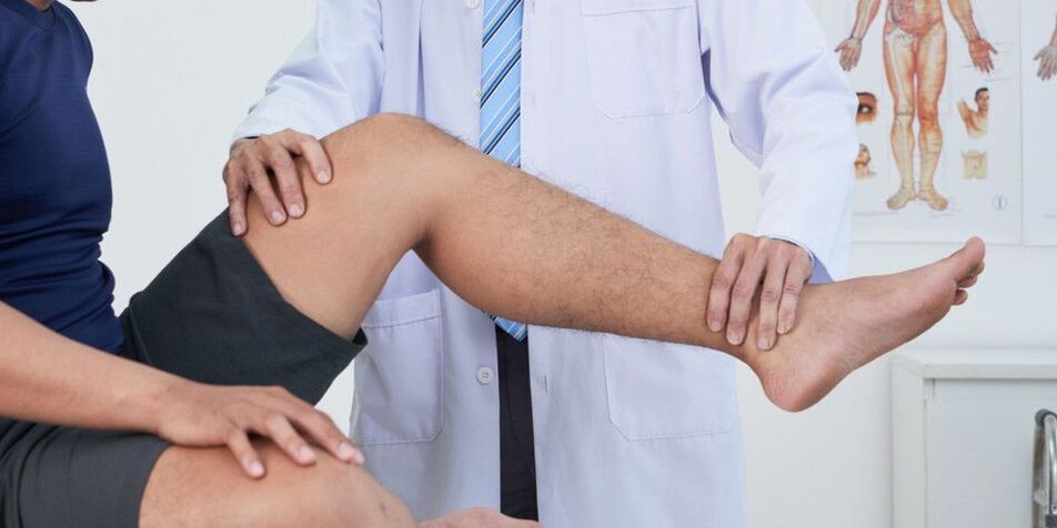 doctor knee exam